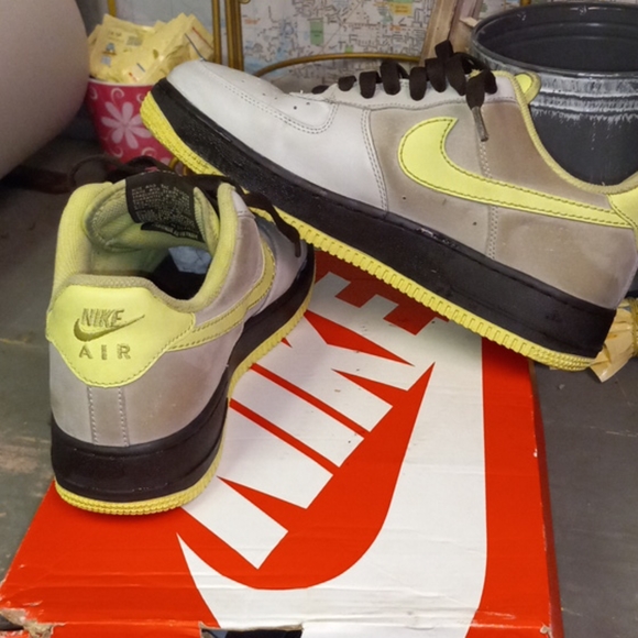 Nike Air Force 1s - Picture 3 of 6